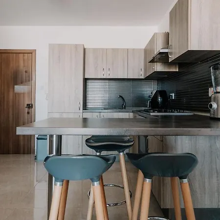 Bigibba's Heart 1br Flat *
